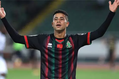 يشارك فيها رضا سليم.. تحديد موعد قمة الرجاء والجيش الملكي بالدوري المغربي